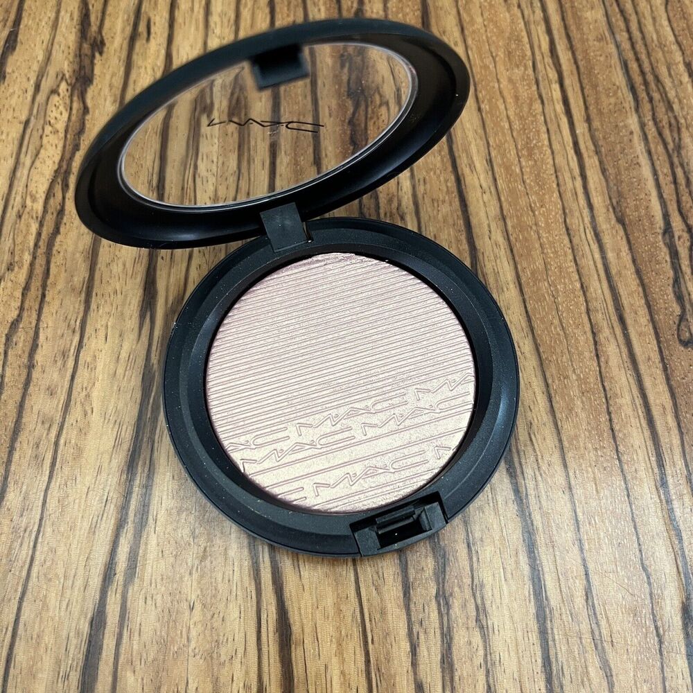 MAC Extra Dimension Skinfinish Beaming Blush (9g/0.31oz)